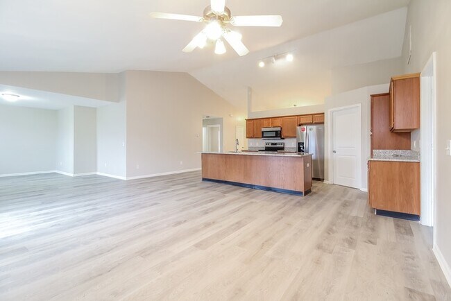 Photo - 200 Crescent Creek Ct