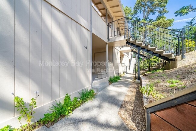 Photo - 250 Forest Ridge Rd Unit 19