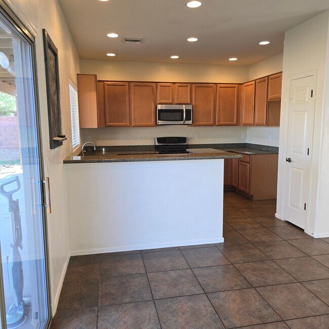 993 S Throne Room St