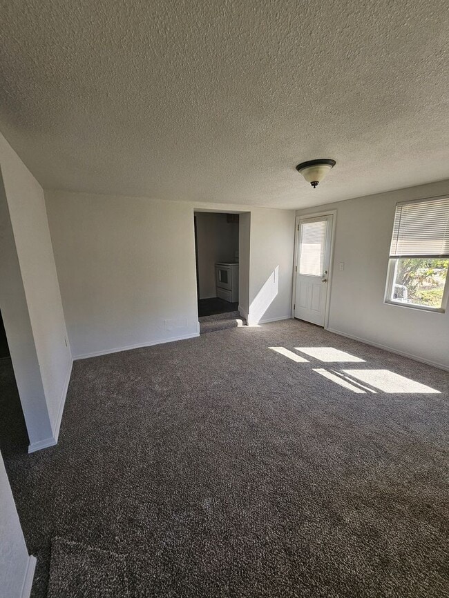 Photo - Cute little 2 bedroom with a big yard!