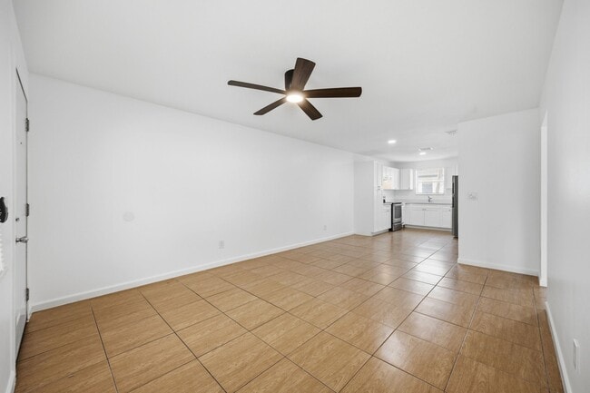Photo - 310 E Frances Ave Unit C