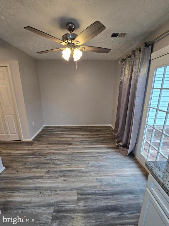 Photo - 6113 Tapir Pl