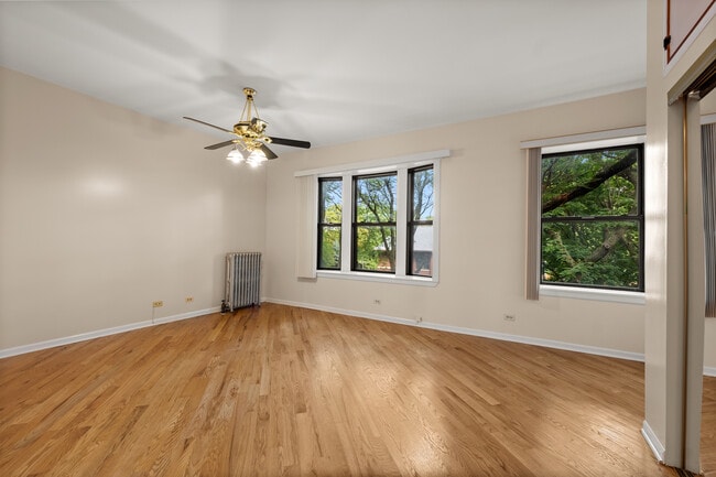 Photo - Woodlawn Commons