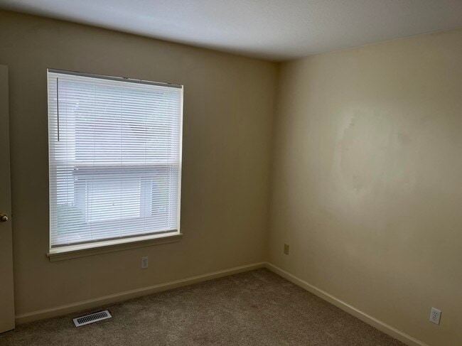 Photo - 1297 N Main St