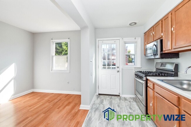 Photo - 3705 Midheights Rd