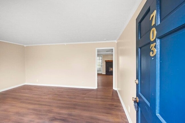 Photo - 703 Lucien Dr