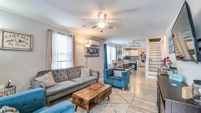 Photo - 200 N Sacramento Ave