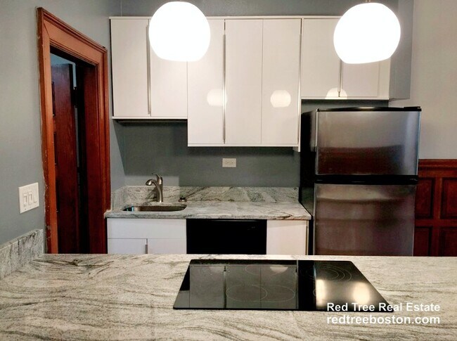 849 Beacon St Unidad 6
