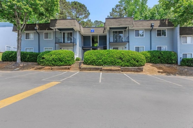 33 Ninety Apartments