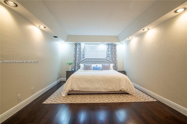 Building Photo - 7100 Nova Dr Unit 104A