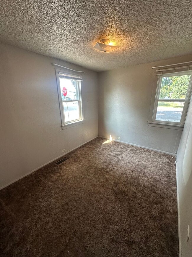 2356 Dixon Ave Unit 1