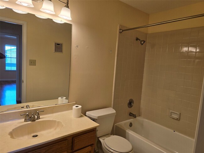 Photo - 9797 Leawood Blvd Unit 1420