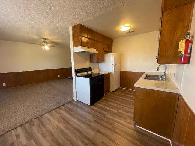 Photo - 1702 Kirk Ave Unit 203