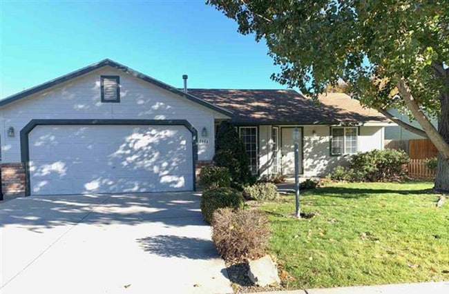 Building Photo - Great Single Family Home In Quiet Neighbor...