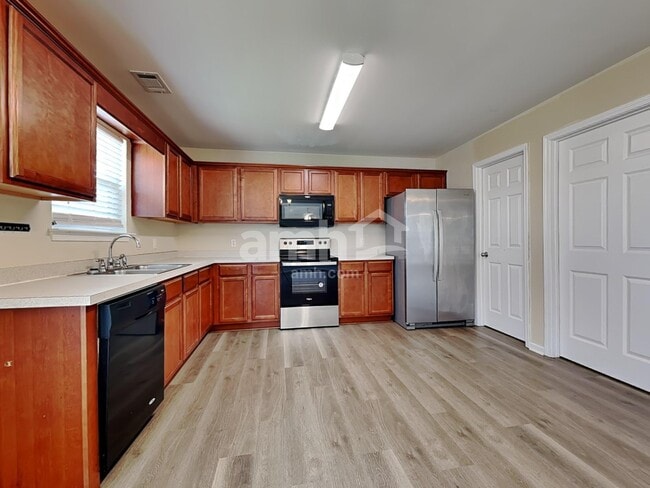 Photo - 38 Lake Shore Blvd