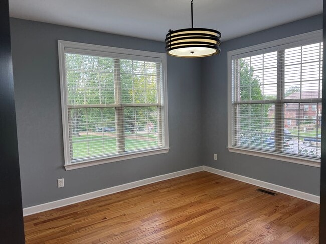 Photo - 1602 Newstead Terrace