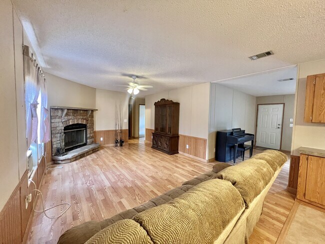 23915 NE State Rd 26