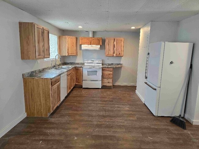 Photo - 673 Whittle Ln