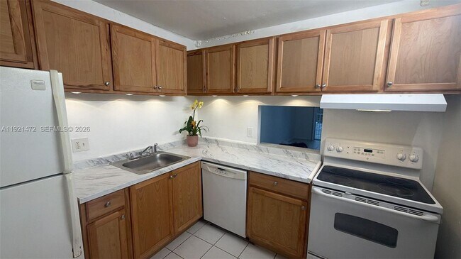 Photo - 500 Executive Center Dr Unidad 1C