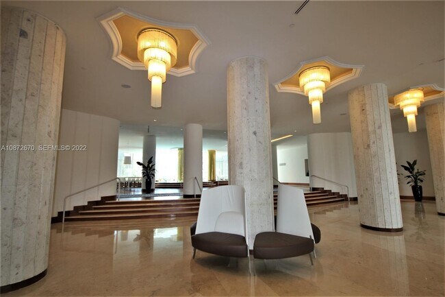 Photo - 5161 Collins Ave Unit 902