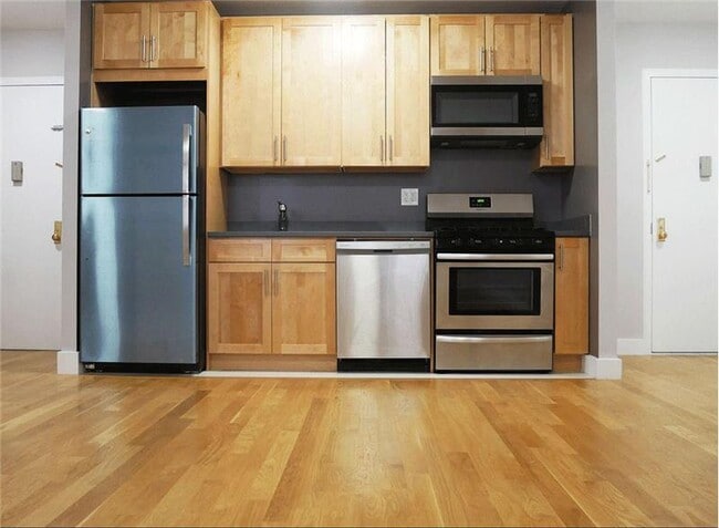 Photo - 1795 Riverside Dr