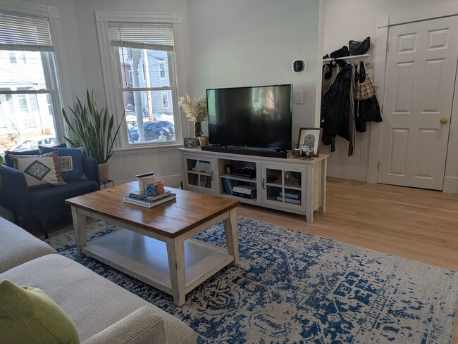 Photo - 14 Seven Pines Ave Unit 1