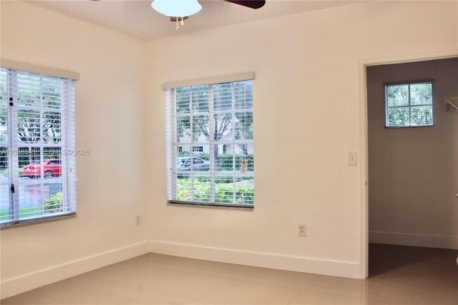Photo - 2548 Centergate Dr Unidad 107