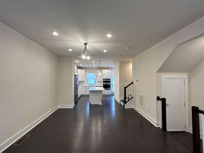 Photo - Beautiful condo in Midtown area!