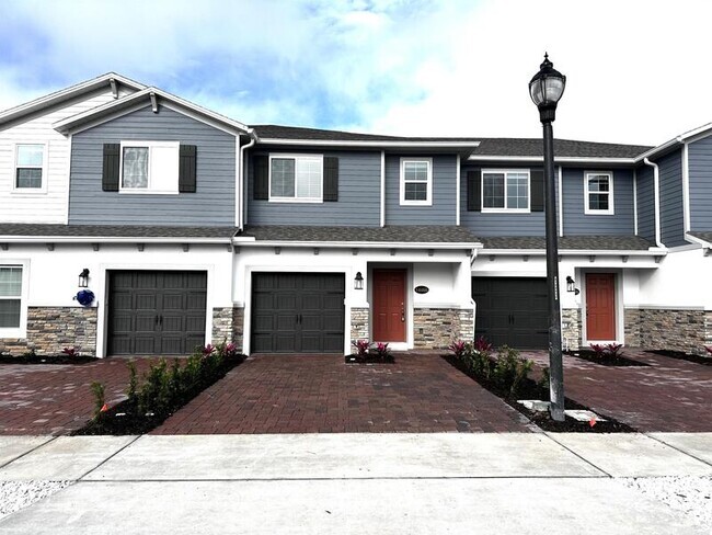Building Photo - 14860 Harvest St Rental