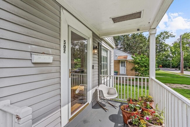 Photo - 507 Grahamwood Dr