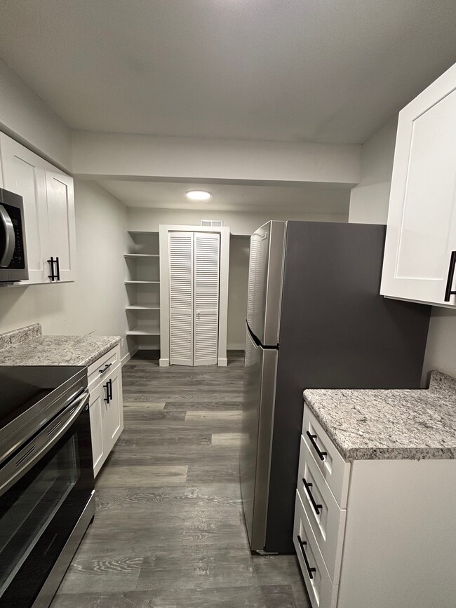 Photo - 2713 Center St Unit B