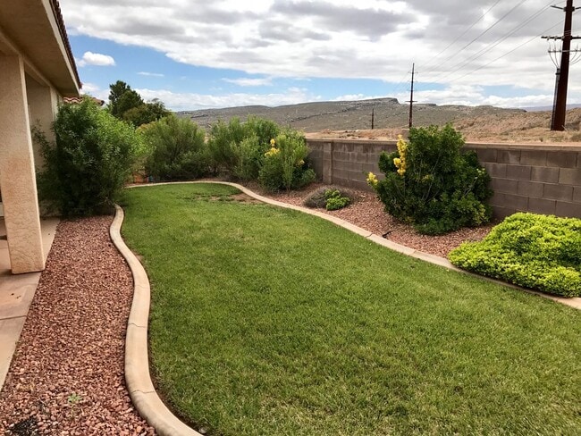 Photo - 3 Bedroom 2 Bath - Canyon View