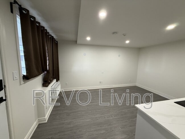 Photo - 7800 Lundy's Ln Unit 204