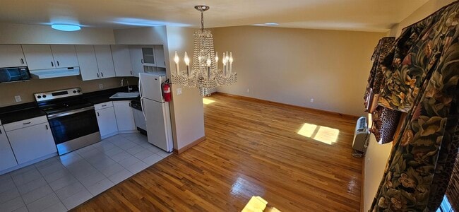 Building Photo - 416 68th St Unit 12 Rental