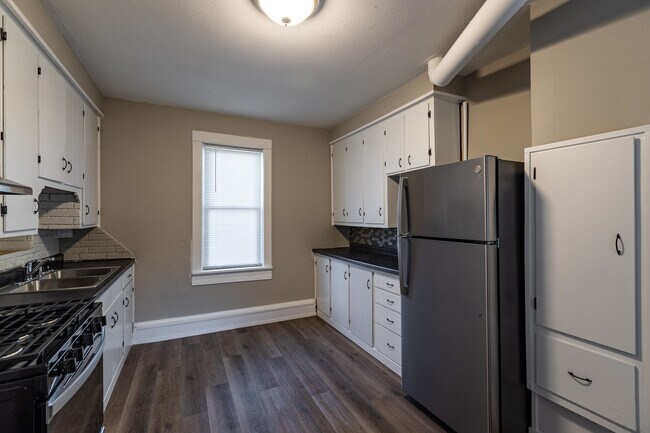 Photo - 324 Copeland Ave