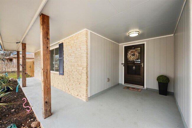 Photo - 117 Shady Oak Dr