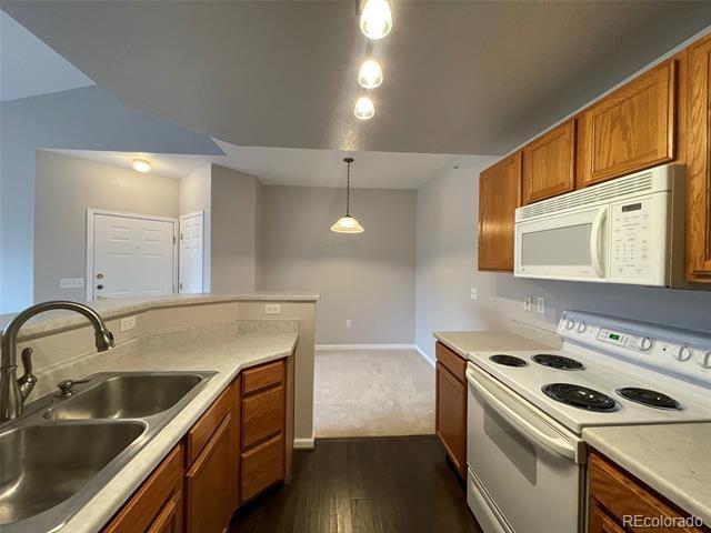 7440 S Blackhawk St Unit 8303