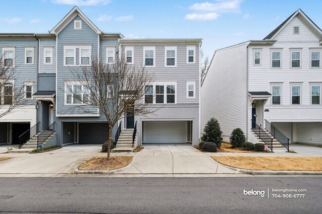 Building Photo - 15167 Rocky Blf Lp