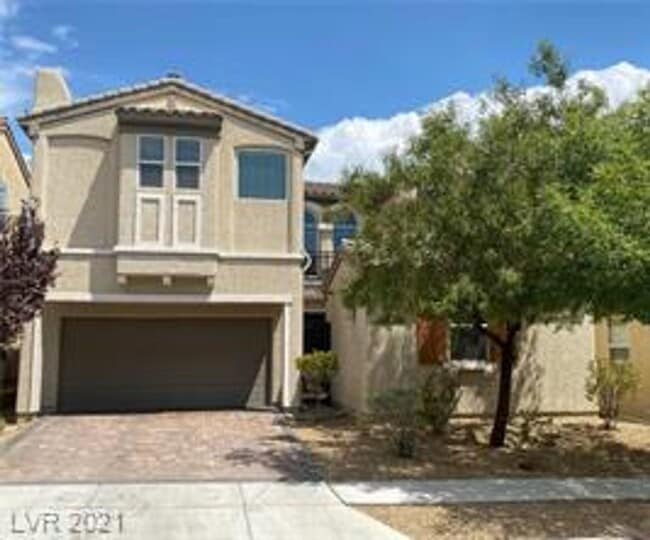Building Photo - Lovely home with bedroom downstairs.