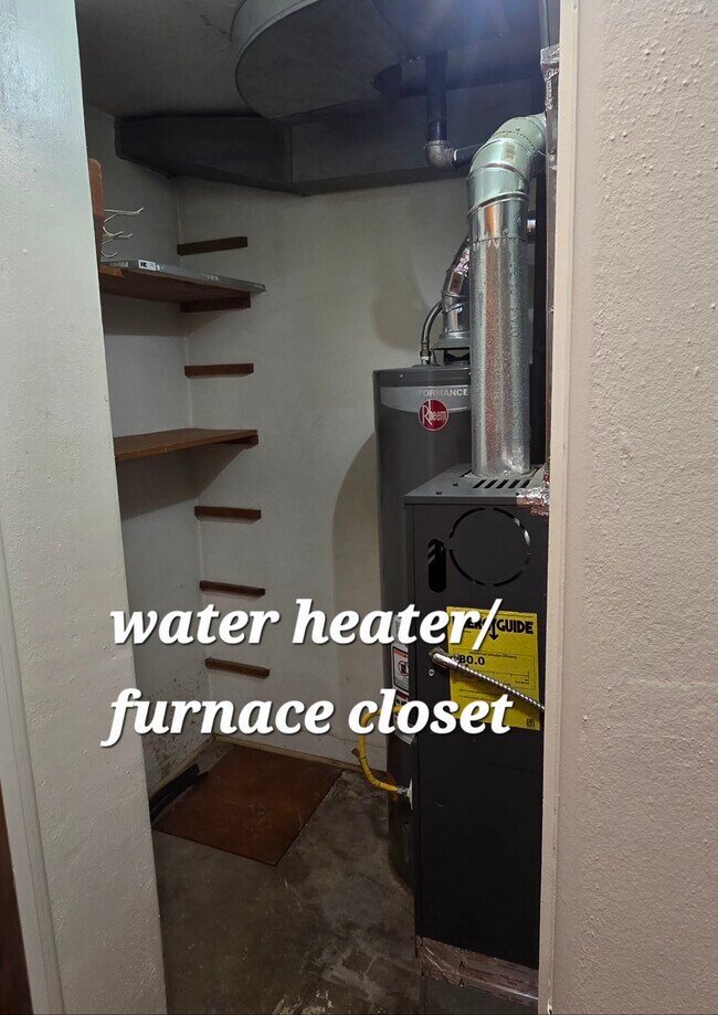 Photo - Weidenhaft Mitchell Apartments