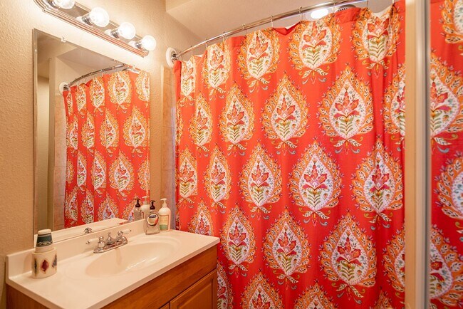 Photo - 205 Logan St Unit 2