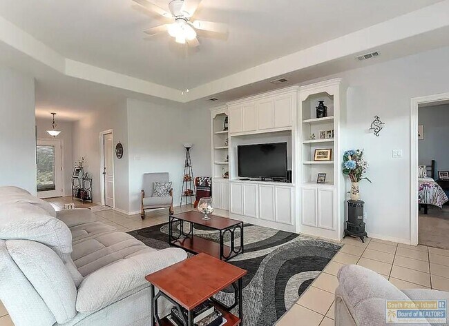 Photo - 39 Torrey Pines Dr