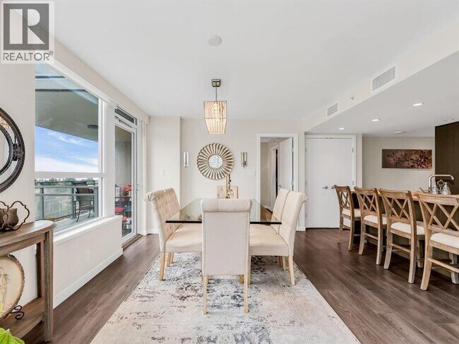 Photo - 112 13th St E Unit 602