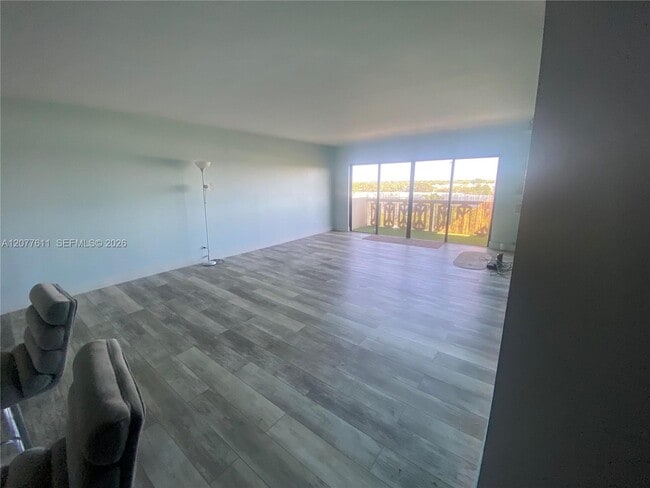 Photo - 800 NE 195th St Unit 709