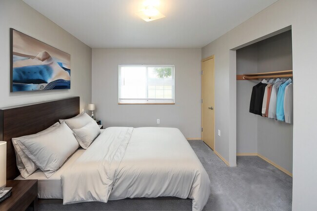 Photo - Falls Park Apartments