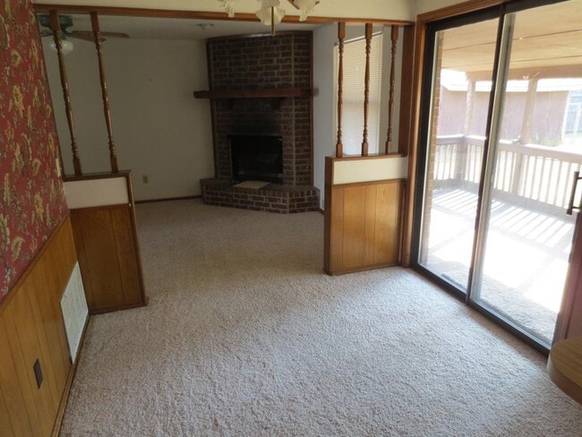 Photo - 8421 Bigwood Dr