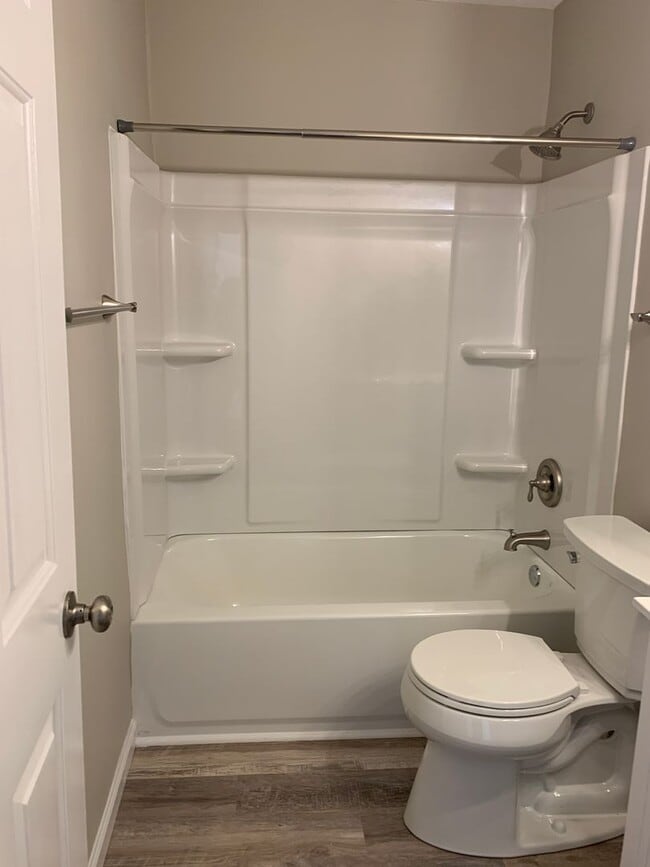 Photo - Cozy Living on a quiet cul de sac.