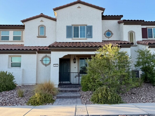 Building Photo - 3 BED 2.5 BATH 2 CAR GARAGE TOWNHOUSE FOR RENT LOCATED IN CADENCE MASTER COMMUNITY