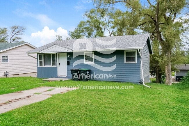 Photo - 3876 Parker St