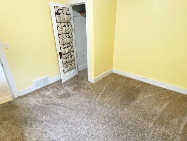 Photo - 4-Bedroom, 1 Bath Southeast Side Single Fa...